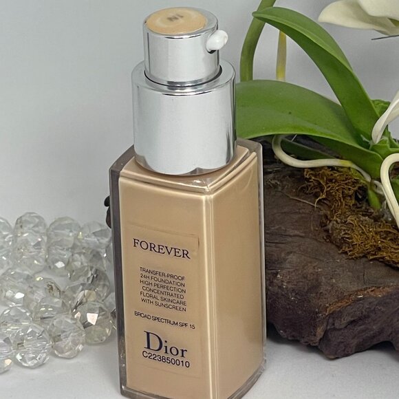 Dior Forever Transfer Proof 24H Foundation SPF 15 - 1N Neutral - .67 oz - New - Picture 3 of 3